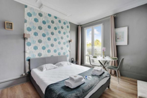 Bright suite with balcony near Gare de l'Est